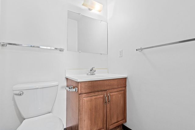 5636 Brookdale Drive N, Brooklyn Park, MN 55443