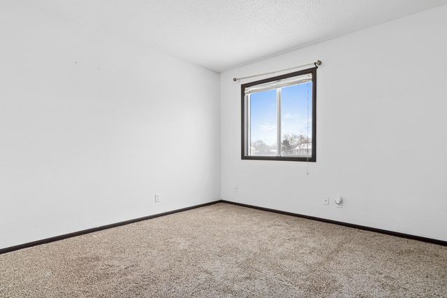 5636 Brookdale Drive N, Brooklyn Park, MN 55443