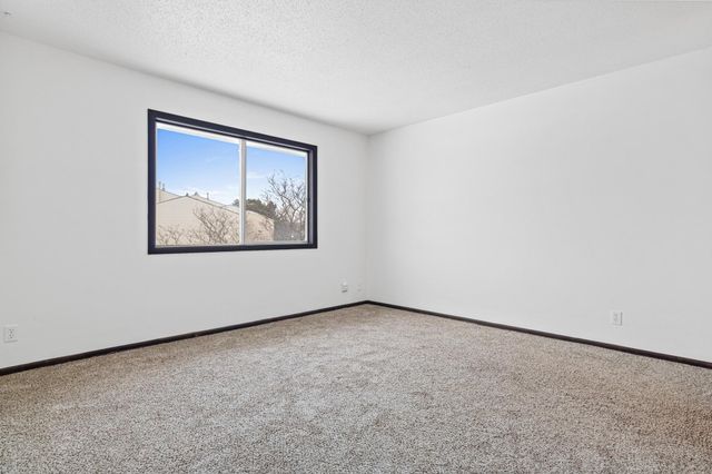 5636 Brookdale Drive N, Brooklyn Park, MN 55443