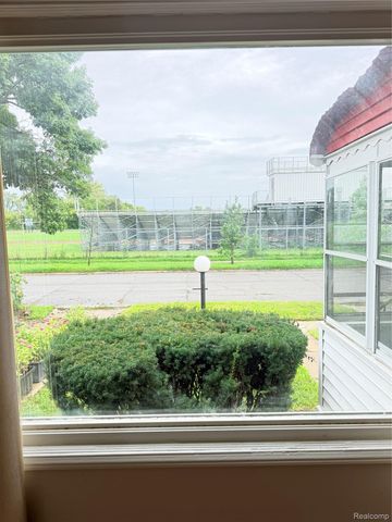 9283 Birwood Street, Detroit, MI 48204