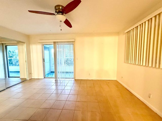 22 Andover A, West Palm Beach, FL 33417