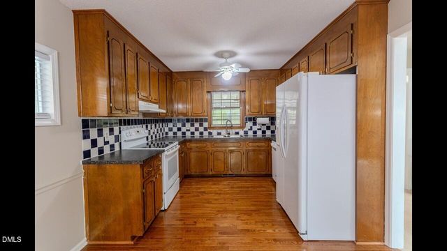 906 Andersonwood Drive, Fuquay Varina, NC 27526