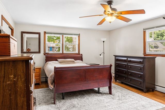 43 Lake Ave, Leicester, MA 01524