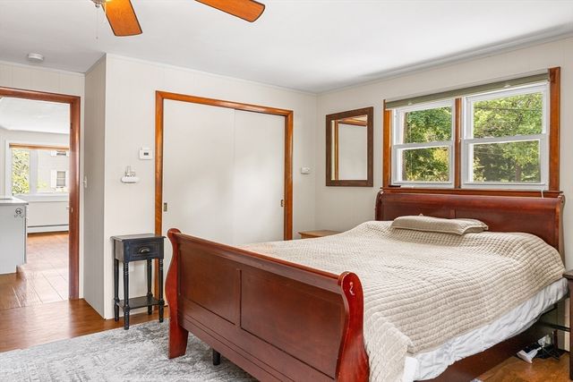 43 Lake Ave, Leicester, MA 01524