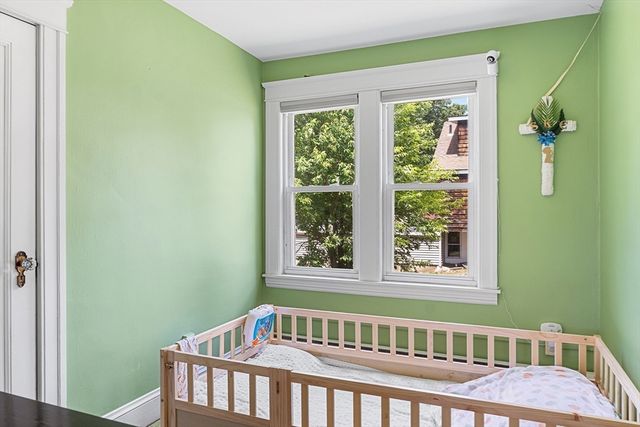 43 Lake Ave, Leicester, MA 01524