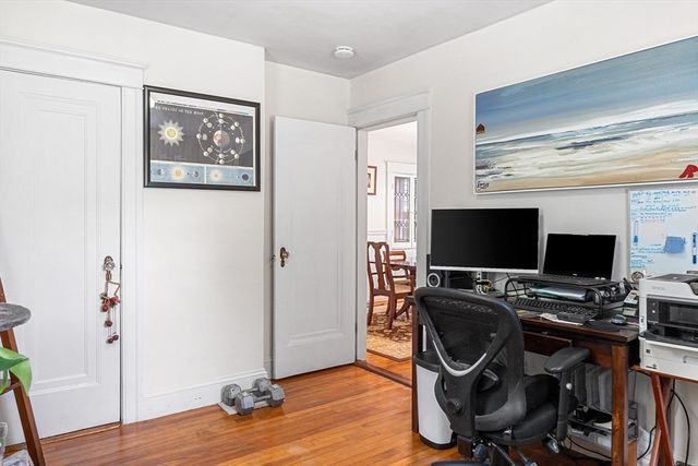 43 Lake Ave, Leicester, MA 01524