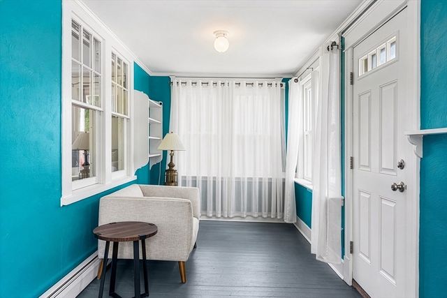 43 Lake Ave, Leicester, MA 01524