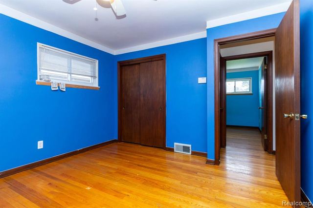 28100 Garfield Street, Roseville, MI 48066