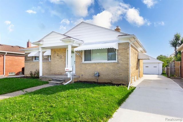 28100 Garfield Street, Roseville, MI 48066