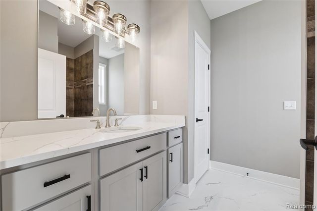 2315 Gilder Drive, Howell, MI 48843