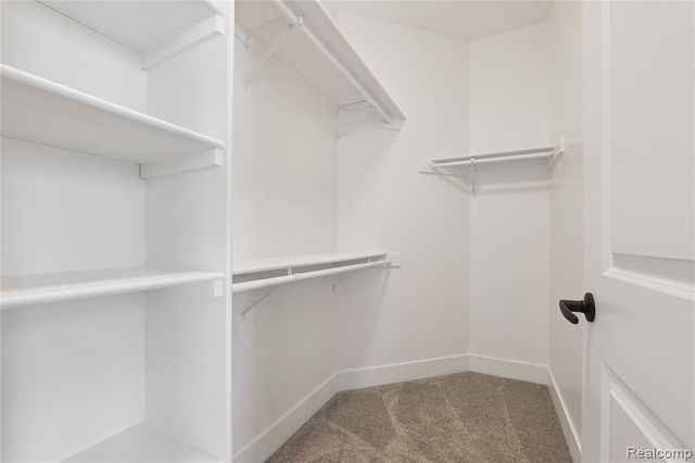 2315 Gilder Drive, Howell, MI 48843