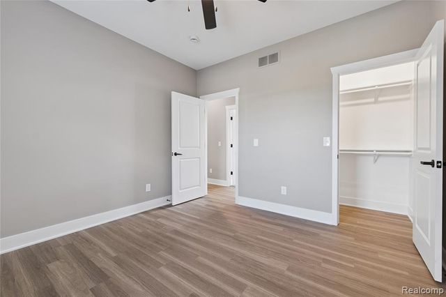 2315 Gilder Drive, Howell, MI 48843