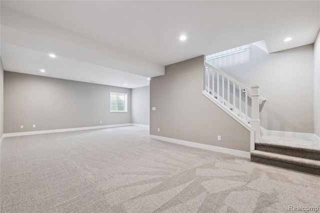 2315 Gilder Drive, Howell, MI 48843