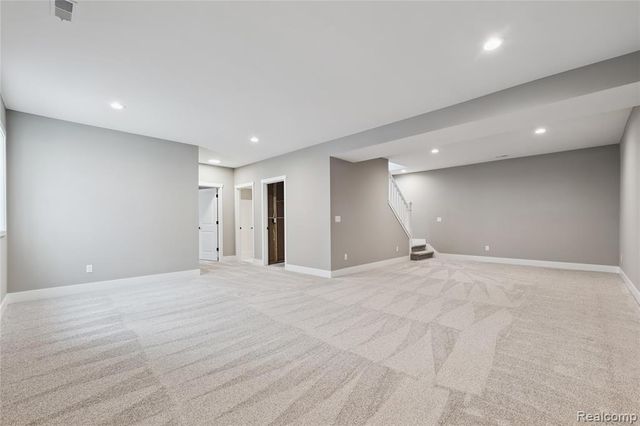 2315 Gilder Drive, Howell, MI 48843