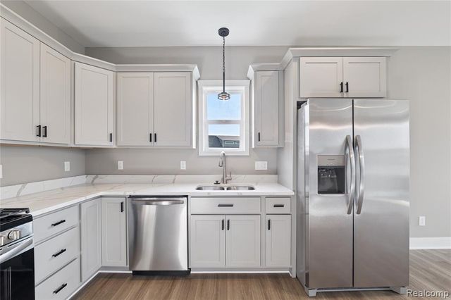 2315 Gilder Drive, Howell, MI 48843