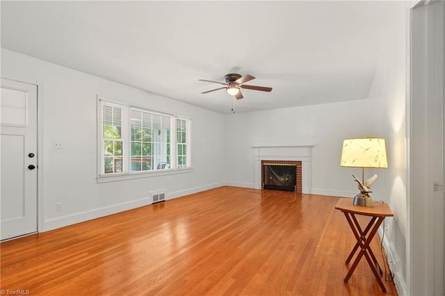 445 E Devonshire Street, Winston-salem, NC 27127