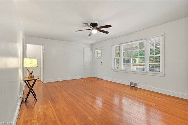 445 E Devonshire Street, Winston-salem, NC 27127