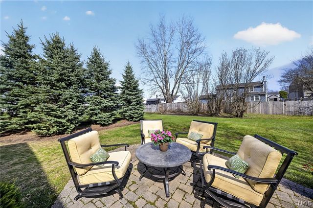 8598 Nazareth Drive, Cicero, NY 13039
