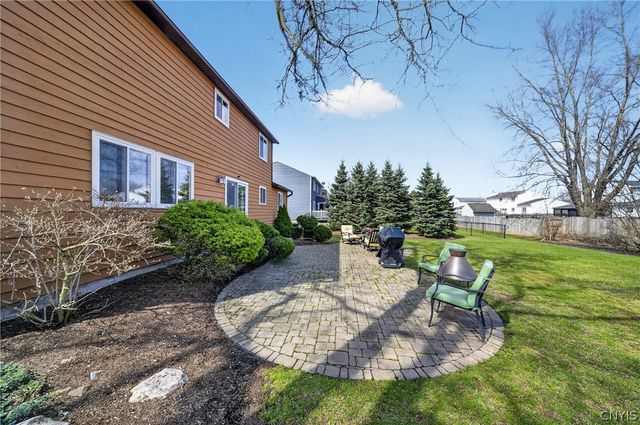 8598 Nazareth Drive, Cicero, NY 13039