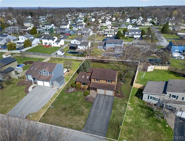 8598 Nazareth Drive, Cicero, NY 13039