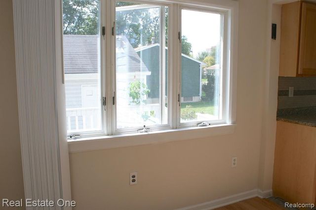 3268 Troy Drive, Troy, MI 48083