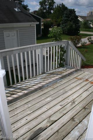 3268 Troy Drive, Troy, MI 48083