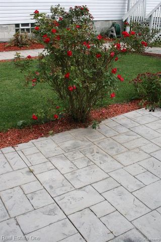 3268 Troy Drive, Troy, MI 48083