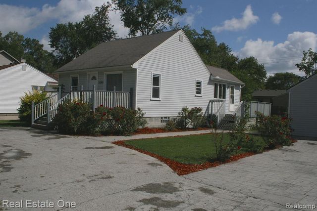 3268 Troy Drive, Troy, MI 48083