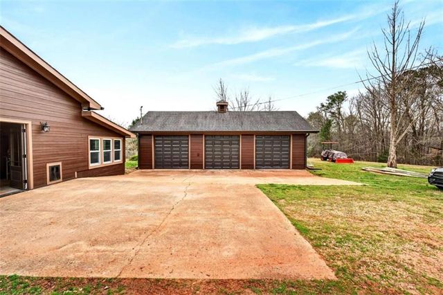 1166 Coan Drive, Locust Grove, GA 30248