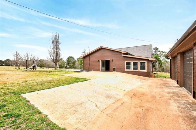 1166 Coan Drive, Locust Grove, GA 30248