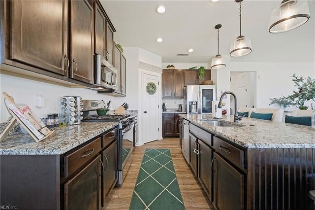 131 Homestead LN, Moyock, NC 27958