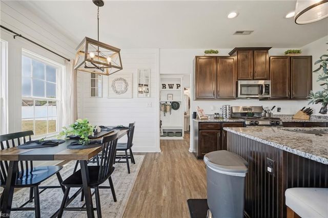 131 Homestead LN, Moyock, NC 27958