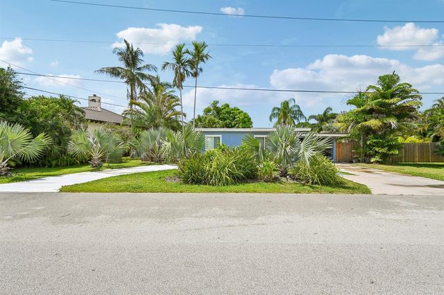 2304 SE 13TH Court, Pompano Beach, FL 33062