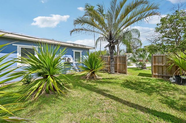 2304 SE 13TH Court, Pompano Beach, FL 33062