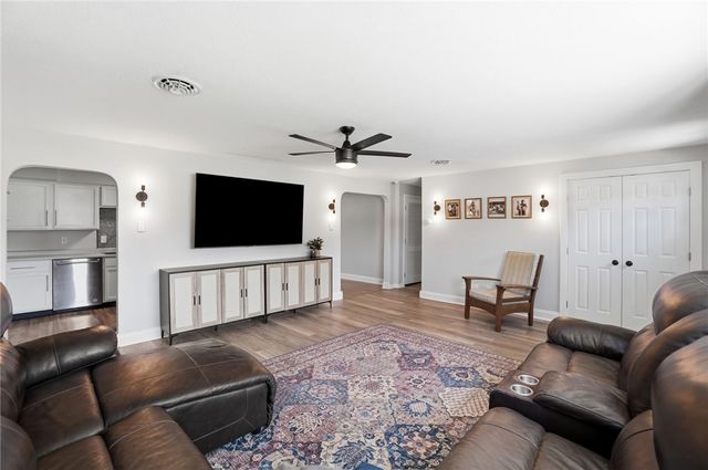 9095 N Bunnell Hill Road, Clearcreek Twp, OH 45458