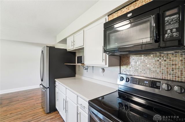 9095 N Bunnell Hill Road, Clearcreek Twp, OH 45458