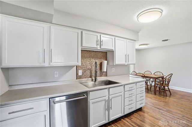 9095 N Bunnell Hill Road, Clearcreek Twp, OH 45458