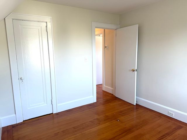 34 Caswell Avenue, Newport, RI 02840
