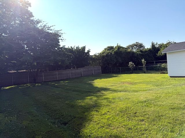 34 Caswell Avenue, Newport, RI 02840