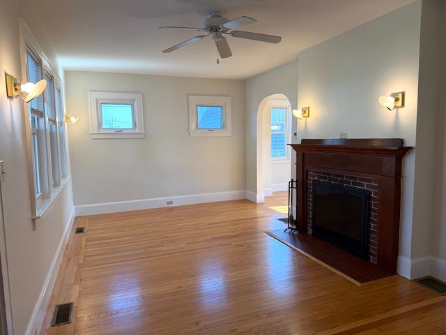 34 Caswell Avenue, Newport, RI 02840