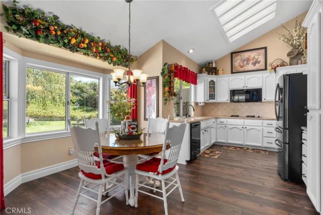 10684 Lakeview Road, Yucaipa, CA 92399