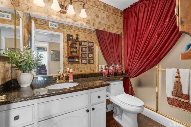 10684 Lakeview Road, Yucaipa, CA 92399