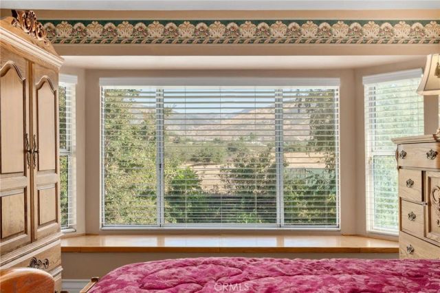 10684 Lakeview Road, Yucaipa, CA 92399