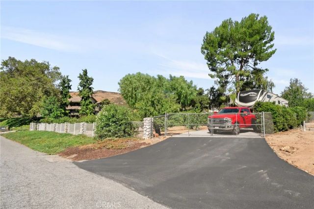 10684 Lakeview Road, Yucaipa, CA 92399