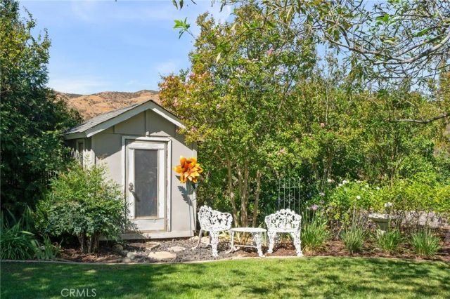 10684 Lakeview Road, Yucaipa, CA 92399