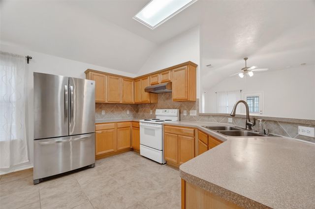 10422 Acacia Forest Trail, Houston, TX 77089