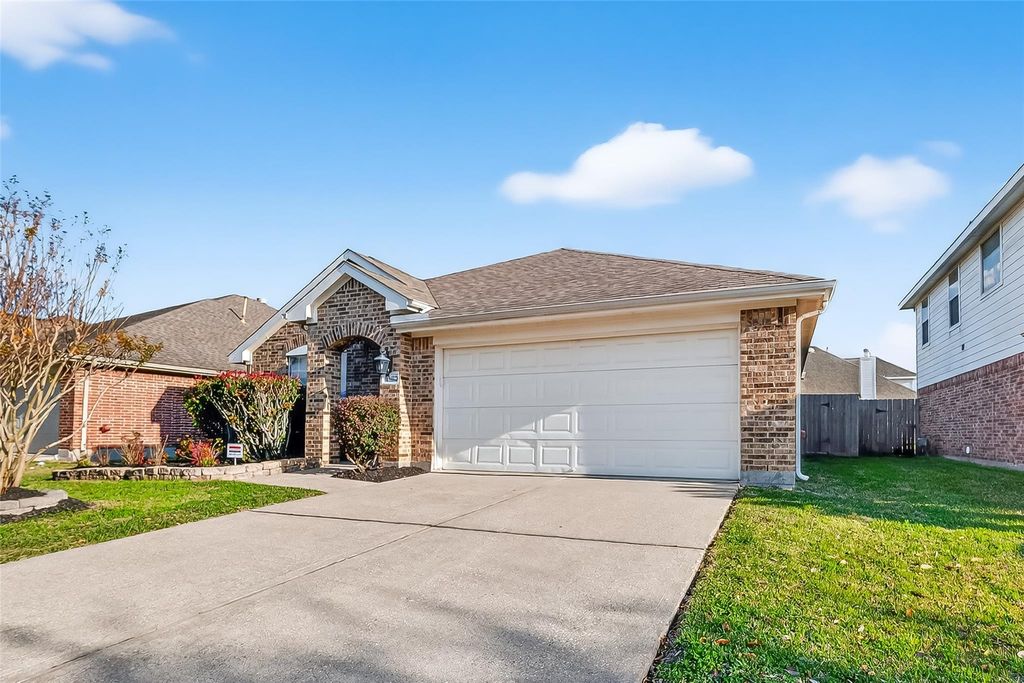 10422 Acacia Forest Trail, Houston, TX 77089