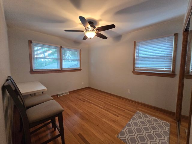 1905 N Hilltop Avenue, Zion, IL 60099