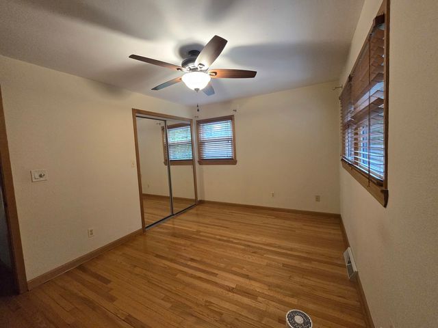 1905 N Hilltop Avenue, Zion, IL 60099