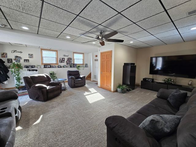 1905 N Hilltop Avenue, Zion, IL 60099